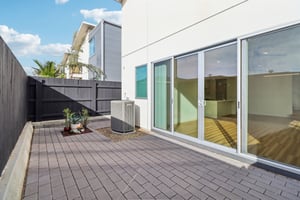 Holly Ave 1-S2502-039.jpg