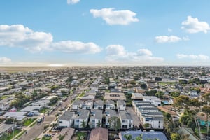 Holly Ave 1-S2502-049.jpg