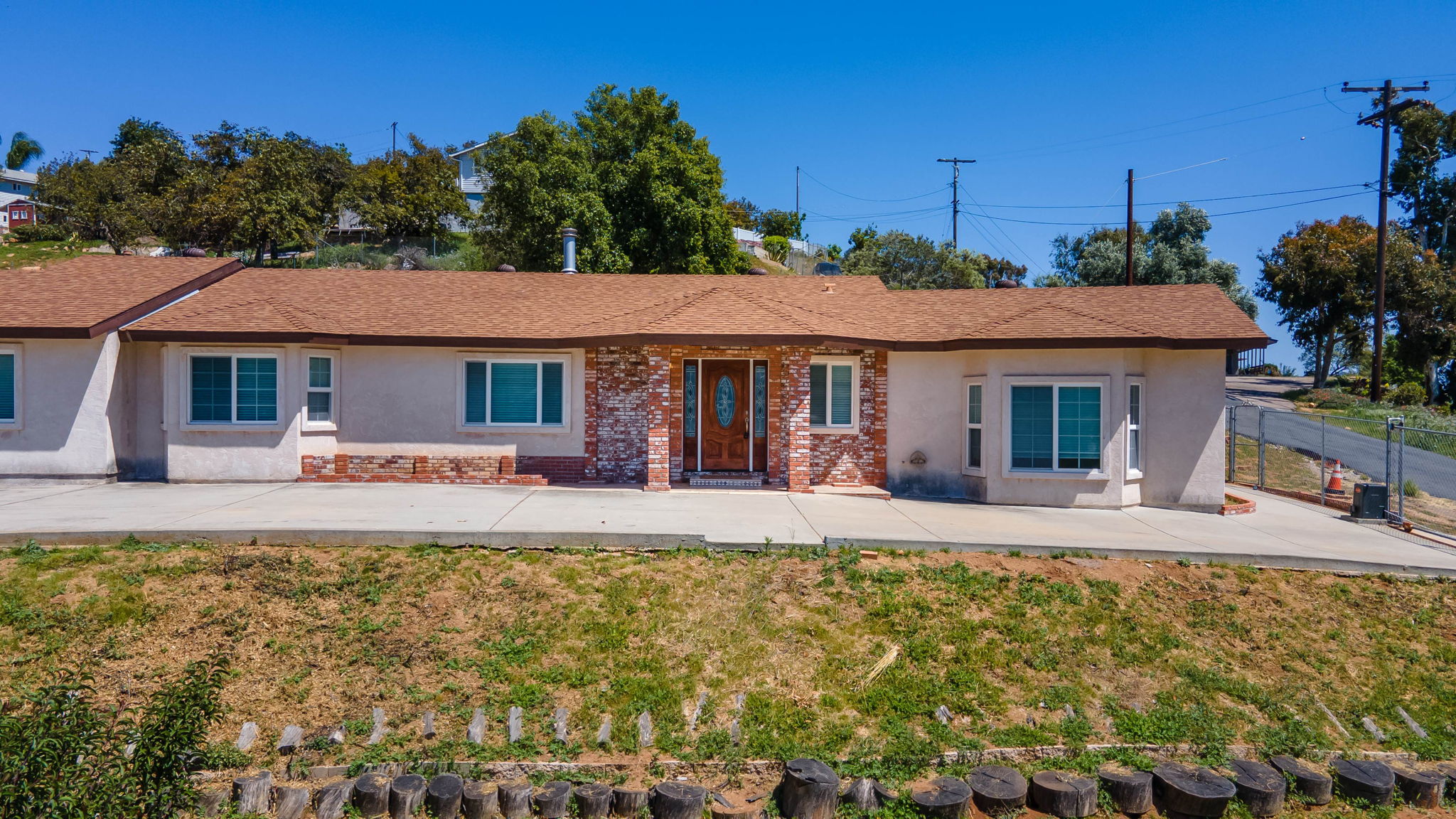11669 Valle Vista Rd, Lakeside, CA 92040