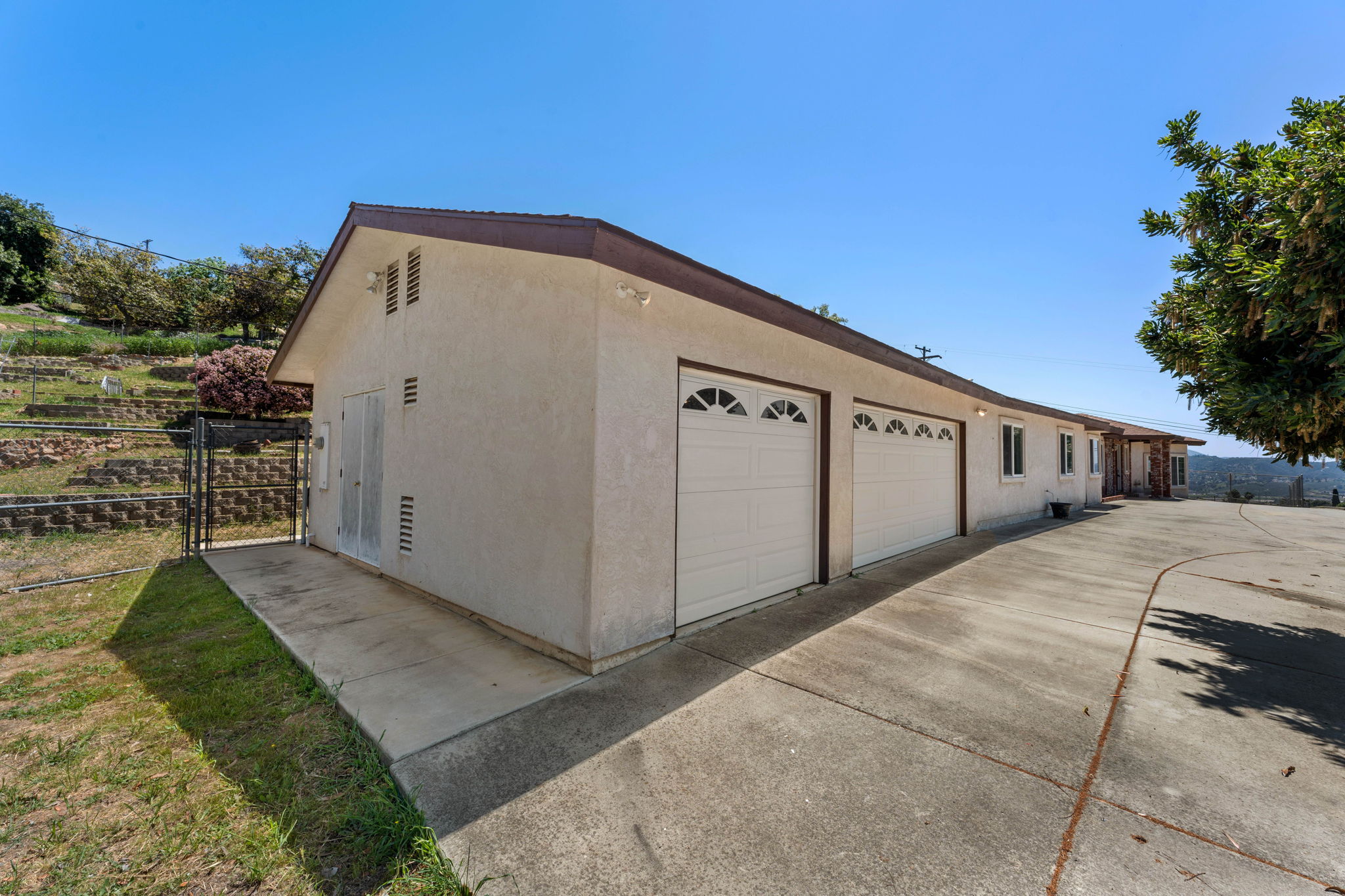 11669 Valle Vista Rd, Lakeside, CA 92040