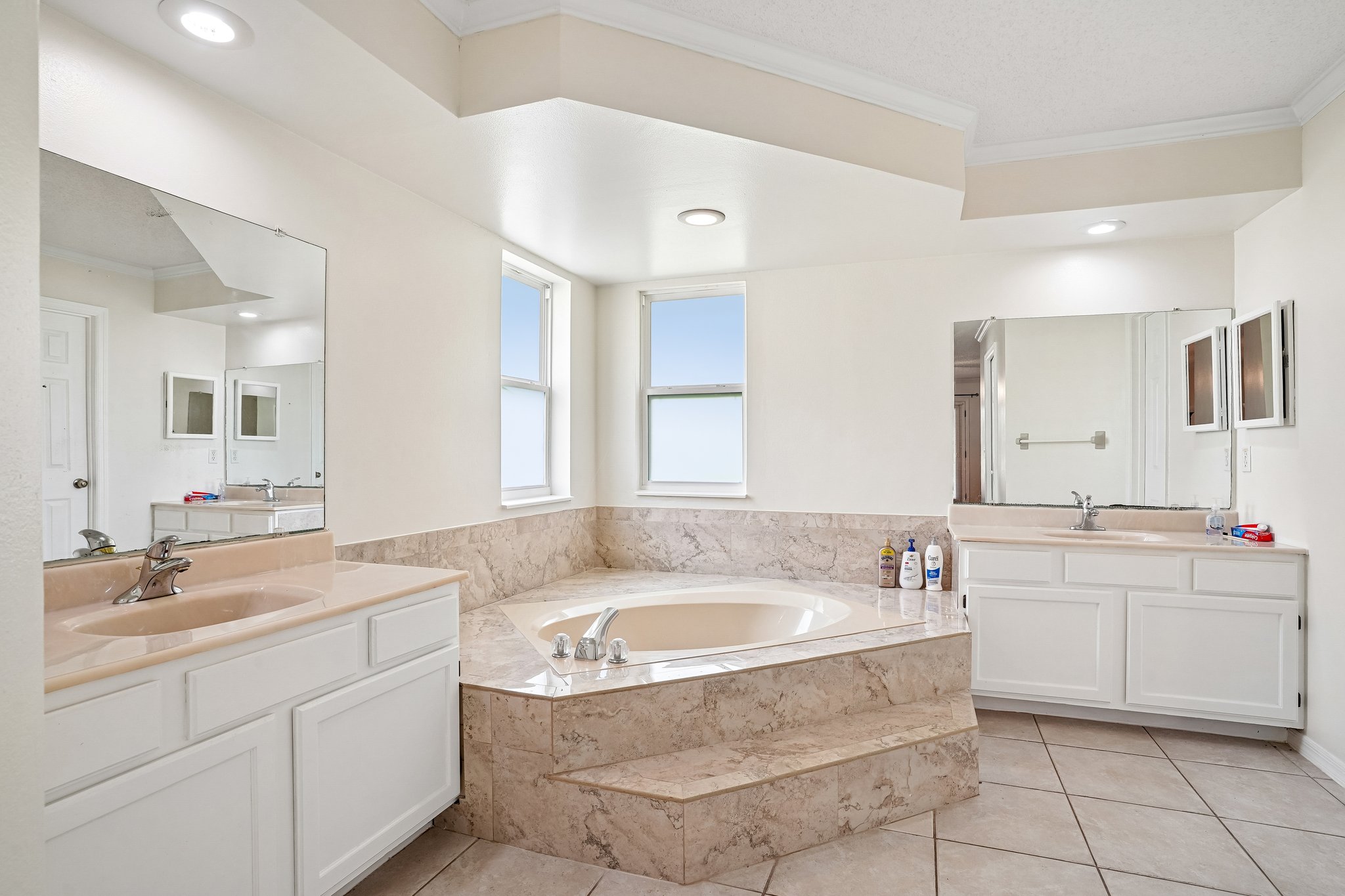 Woodland Terrace Trl-S1906-034.jpg