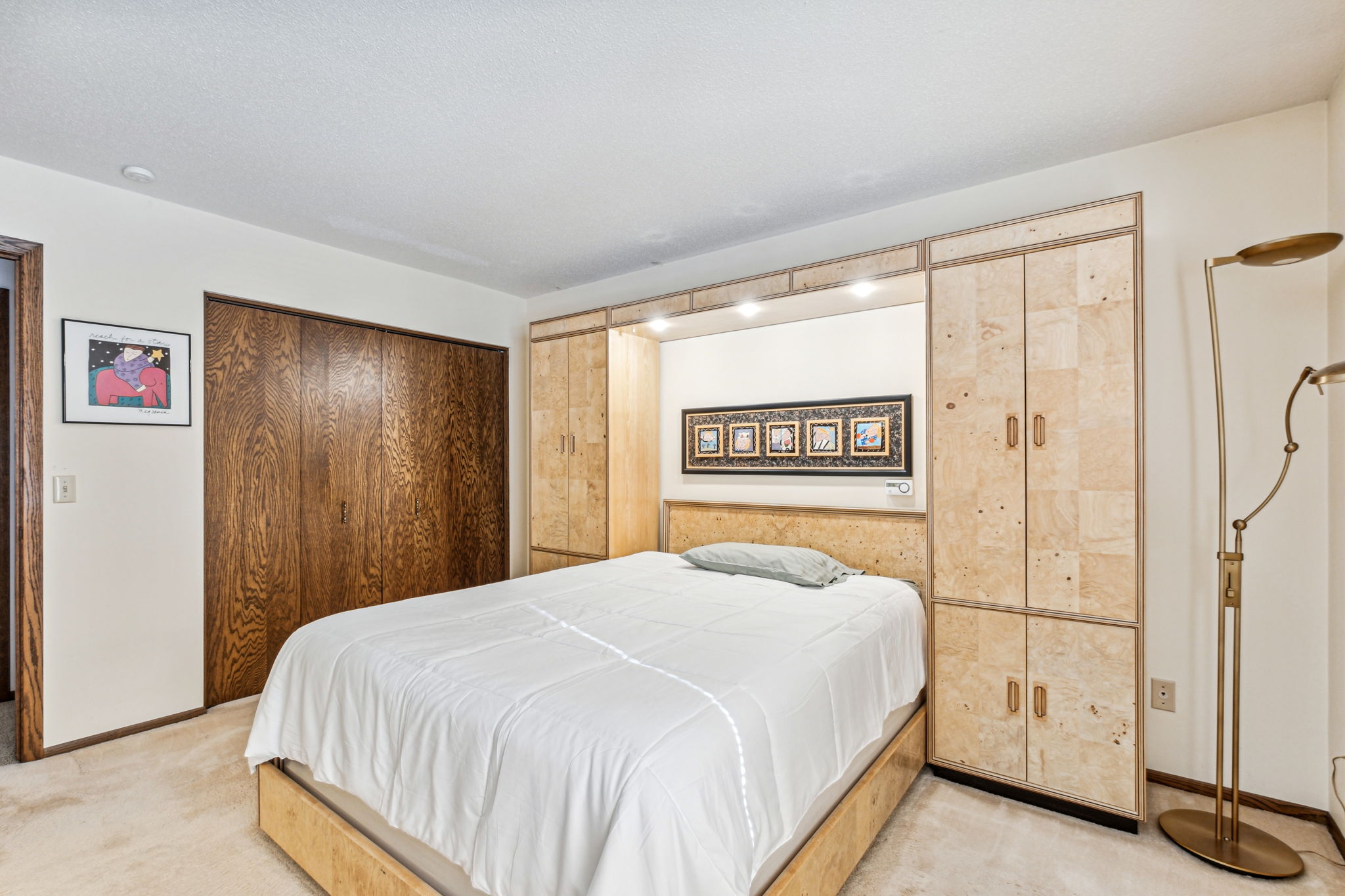 16_Interior
