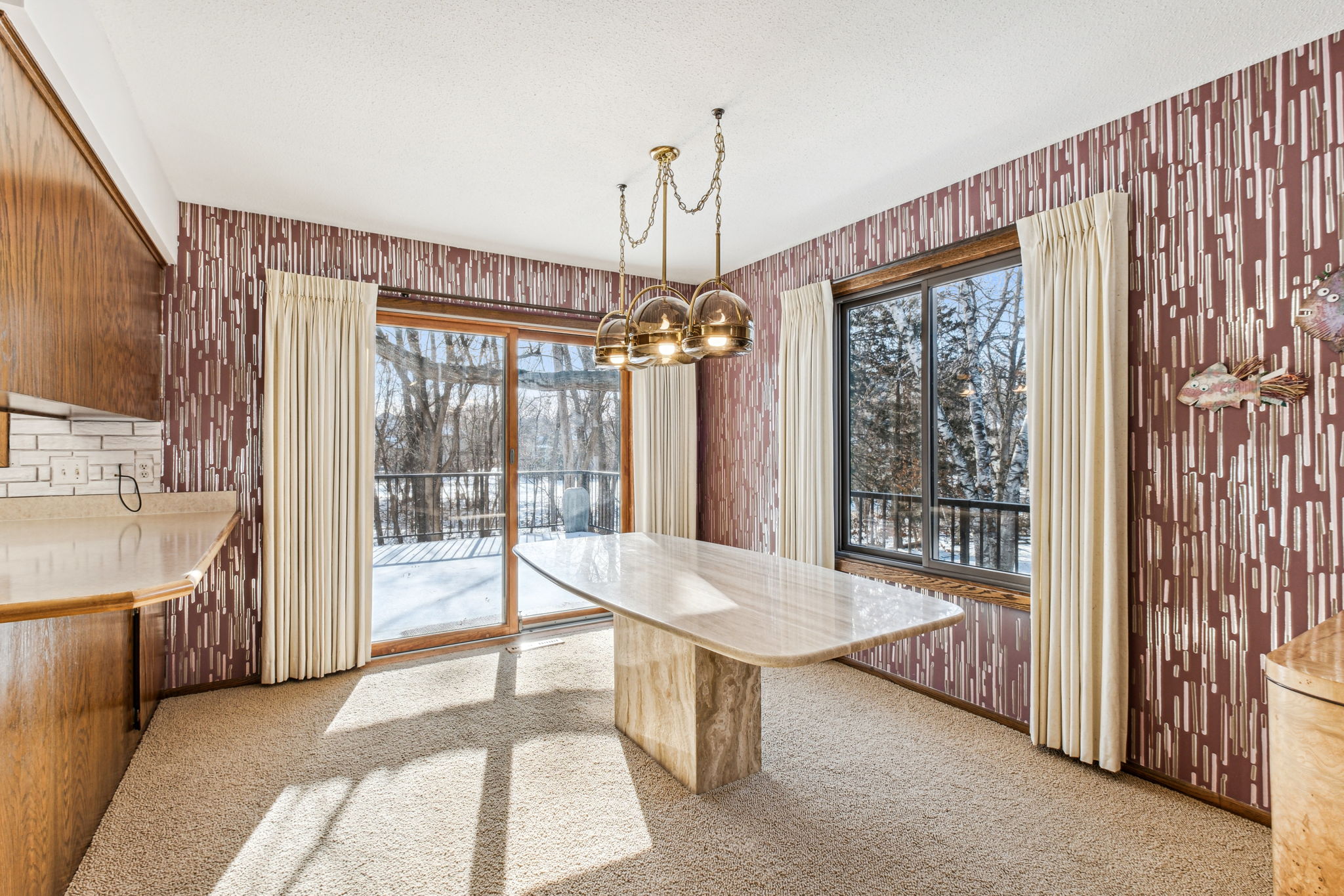 18_Interior