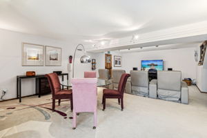 13_Interior