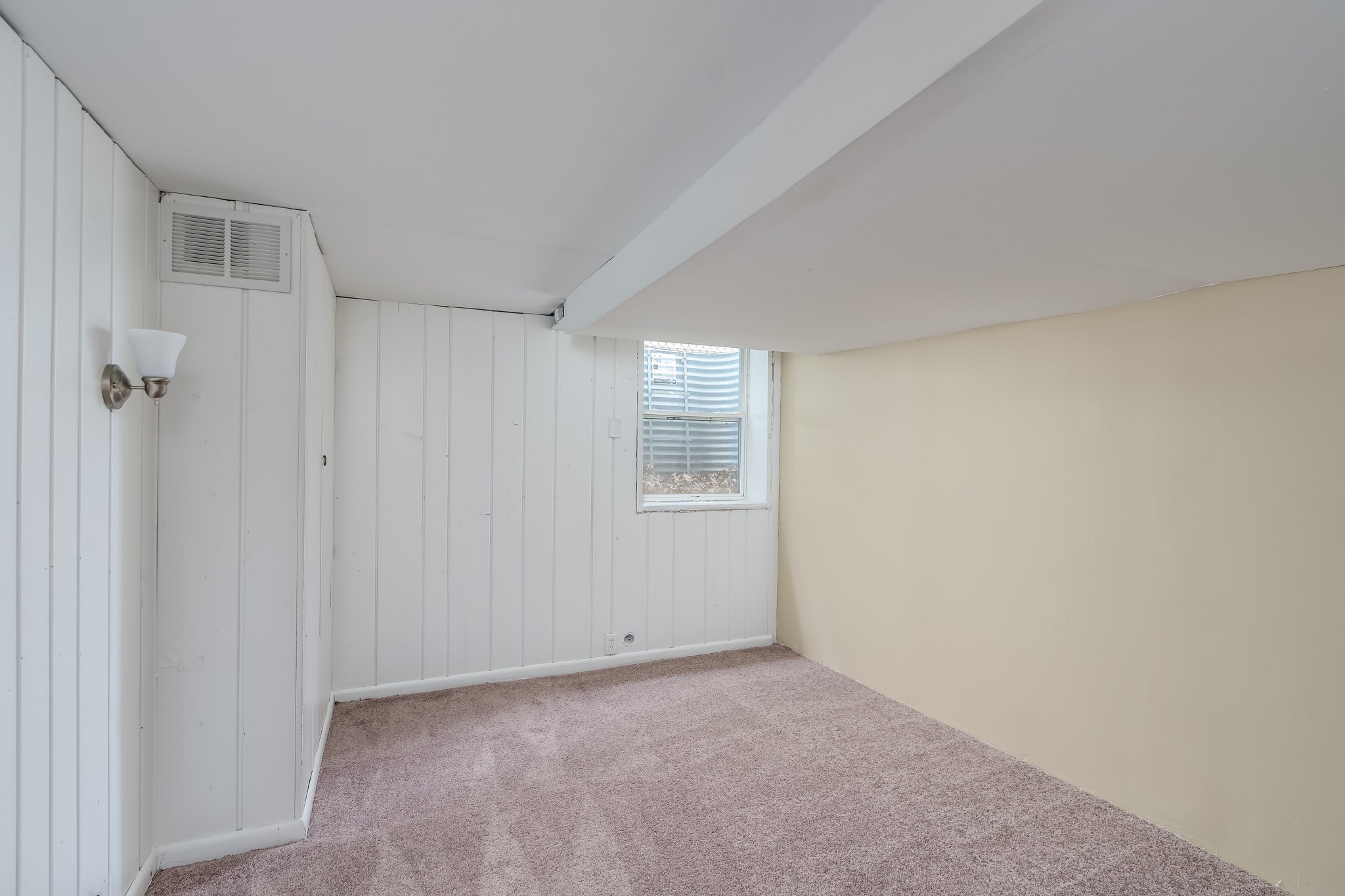 1169 Lawson Ave E, St Paul, MN 55106, US Photo 14