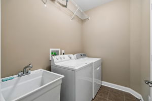  Photo 39