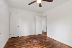 5th Ave-S3107-012.jpg