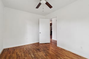 5th Ave-S3107-017.jpg