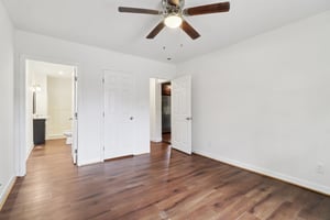 5th Ave-S3107-020.jpg
