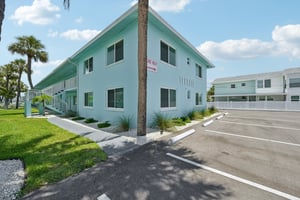 7th St N 1-S0907-002.jpg