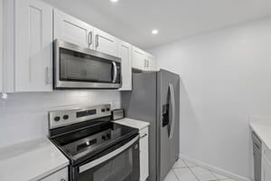 7th St N 1-S0907-014.jpg