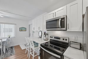 7th St N 1-S0907-016.jpg