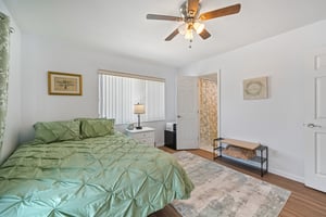 7th St N 1-S0907-019.jpg