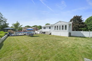 Private, fenced in yard