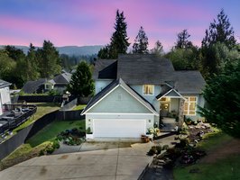 Paula Burrows - 117 Altavista Rd_©bpm2025_-5 day to dusk.jpeg