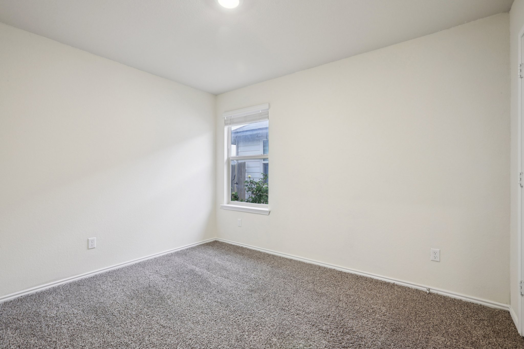 Break Ave-S0612-030.jpg