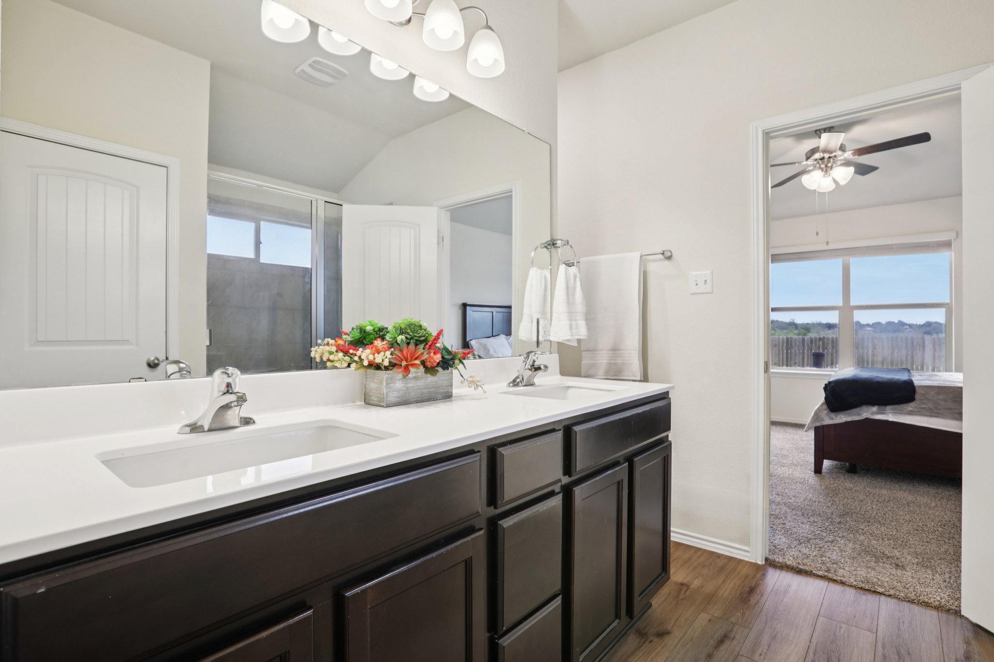 Break Ave-S0612-042.jpg