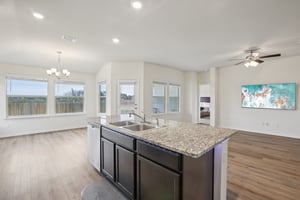 Break Ave-S0612-018.jpg