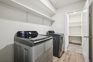 Break Ave-S0612-029.jpg