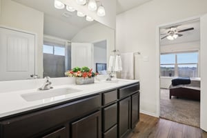 Break Ave-S0612-042.jpg