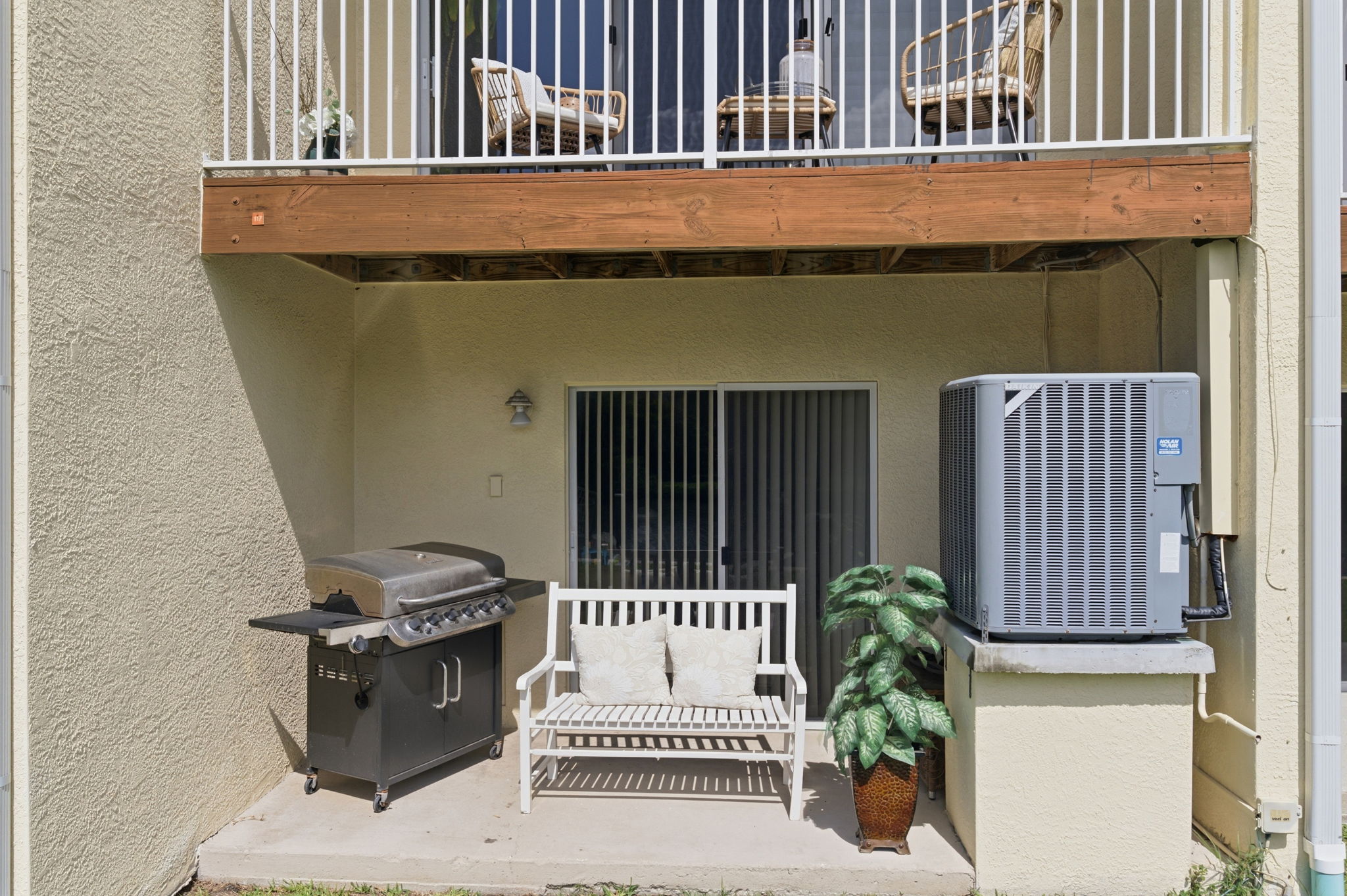 Rear Exteriors (2)