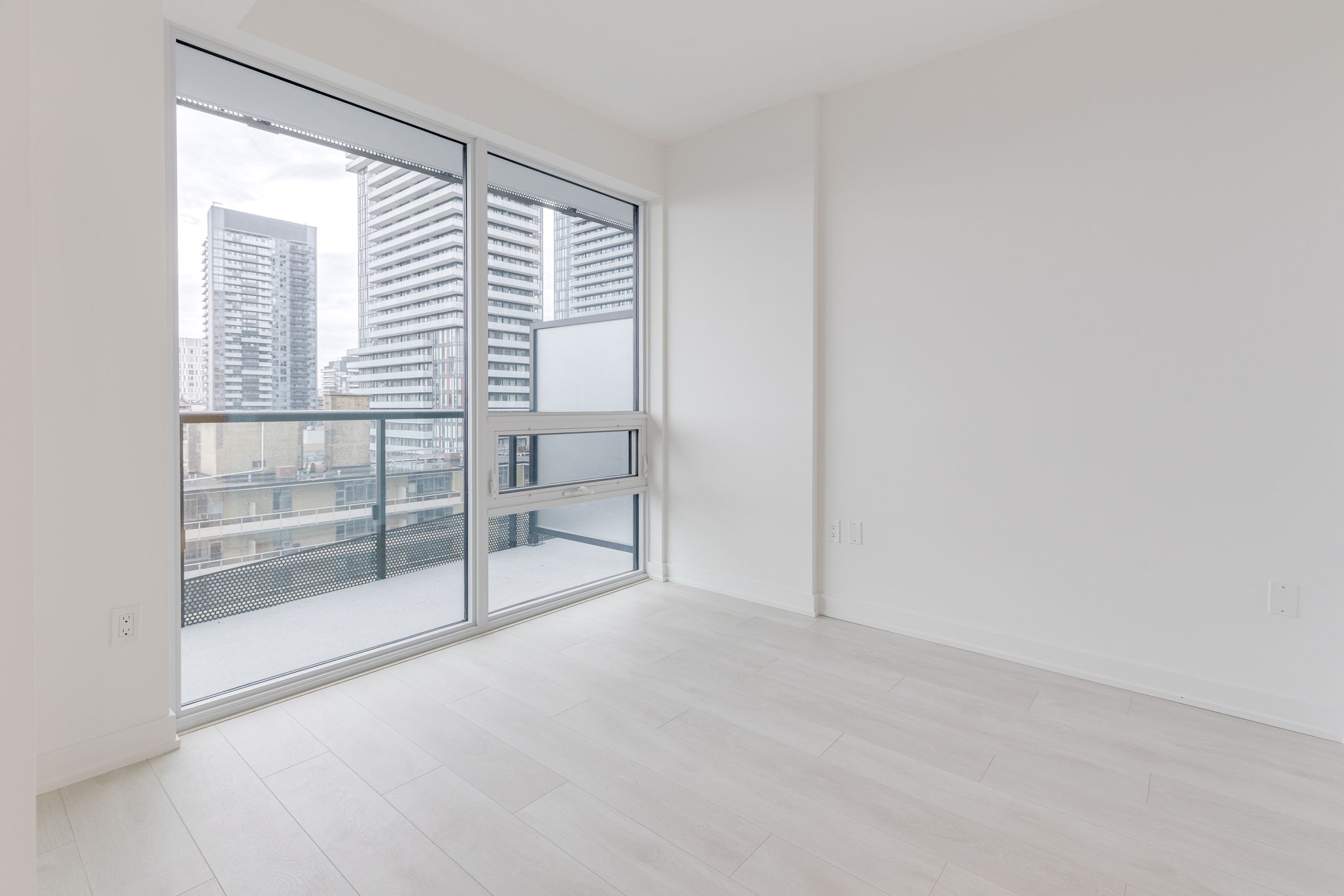 Toronto property showcase — delivered property photograph 10