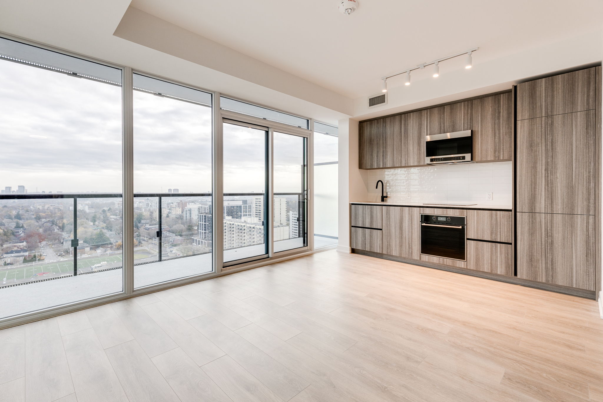 Toronto property showcase — delivered property photograph 6
