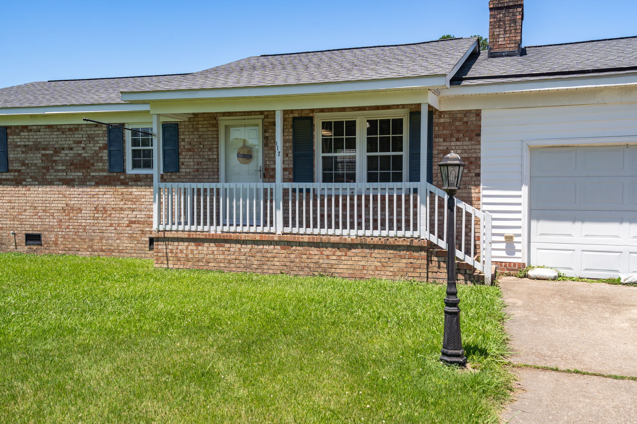 117 James Dr-4