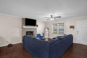 117 James Dr-6