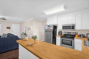 117 James Dr-11
