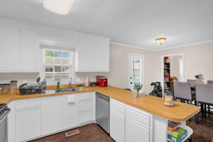 117 James Dr-14