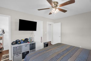 117 James Dr-17