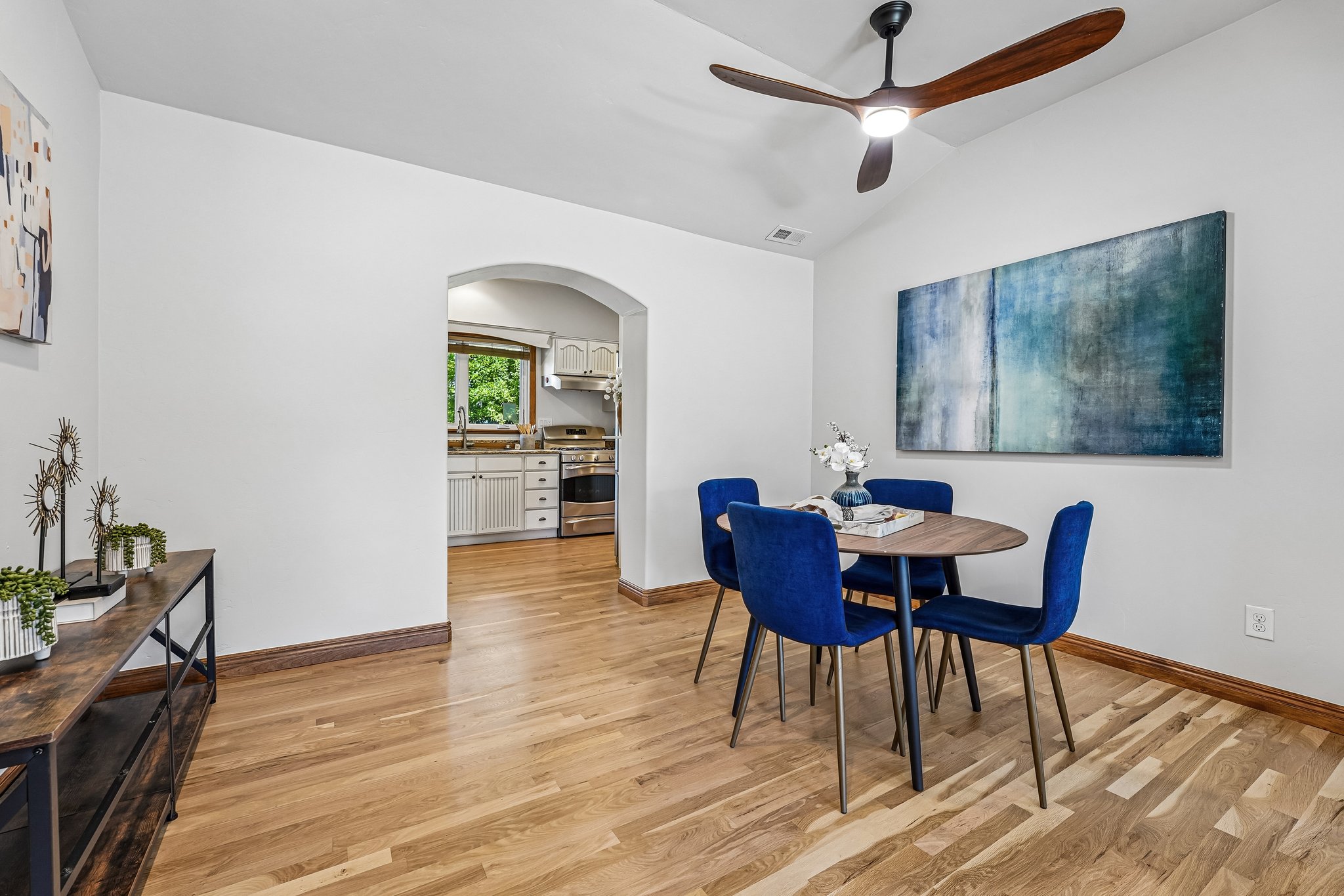 Magnolia St-S1706-008.jpg