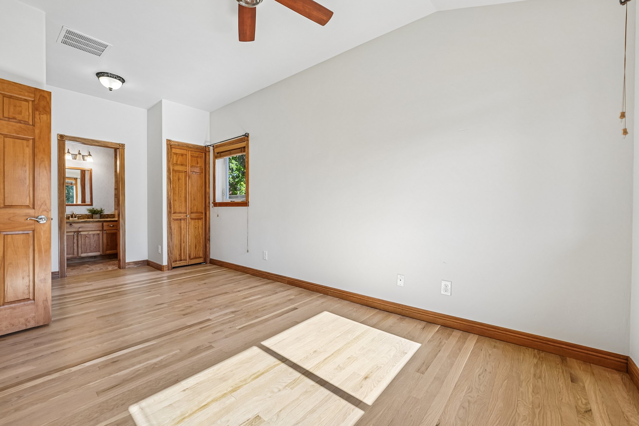 Magnolia St-S1706-019.jpg