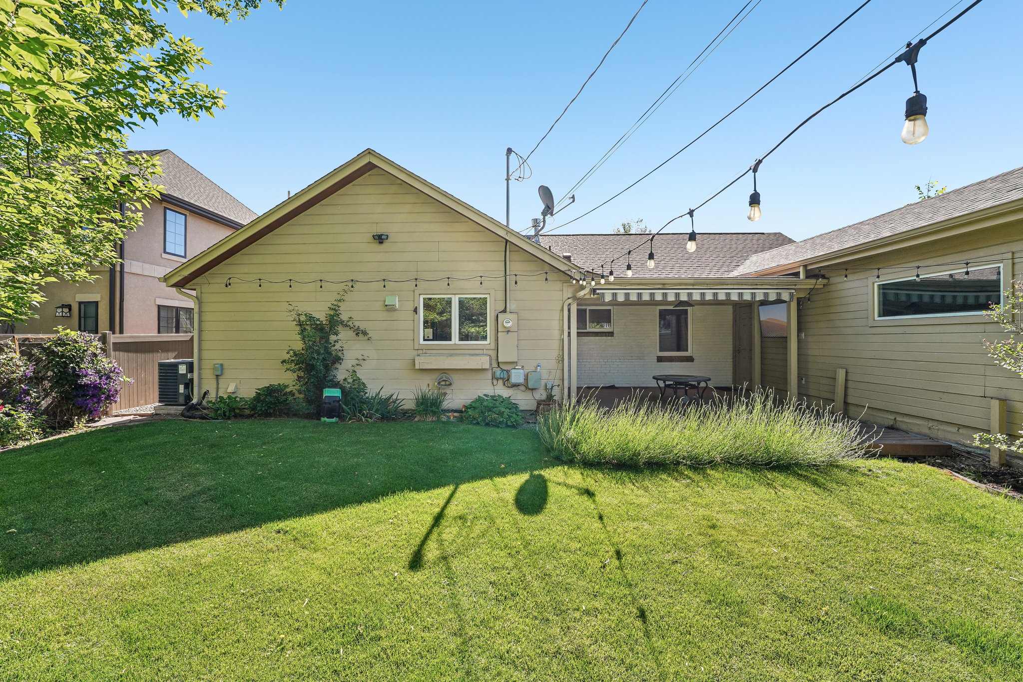 Magnolia St-S1706-036.jpg