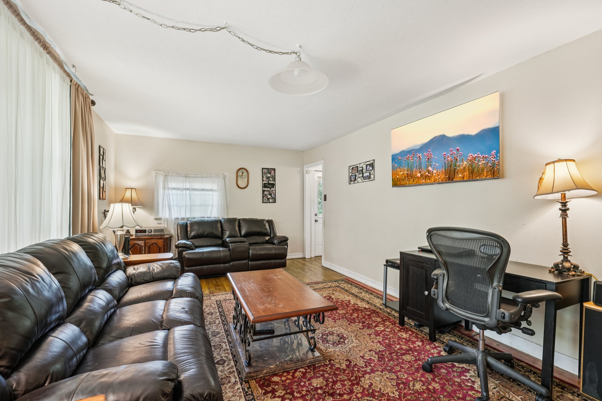 Manitee Ave-S1408-008.jpg