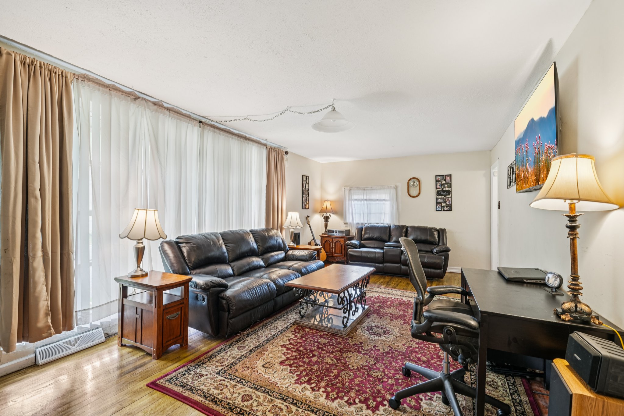 Manitee Ave-S1408-009.jpg