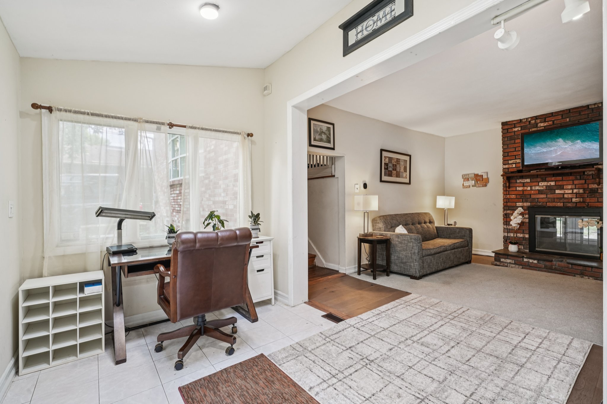 Manitee Ave-S1408-017.jpg