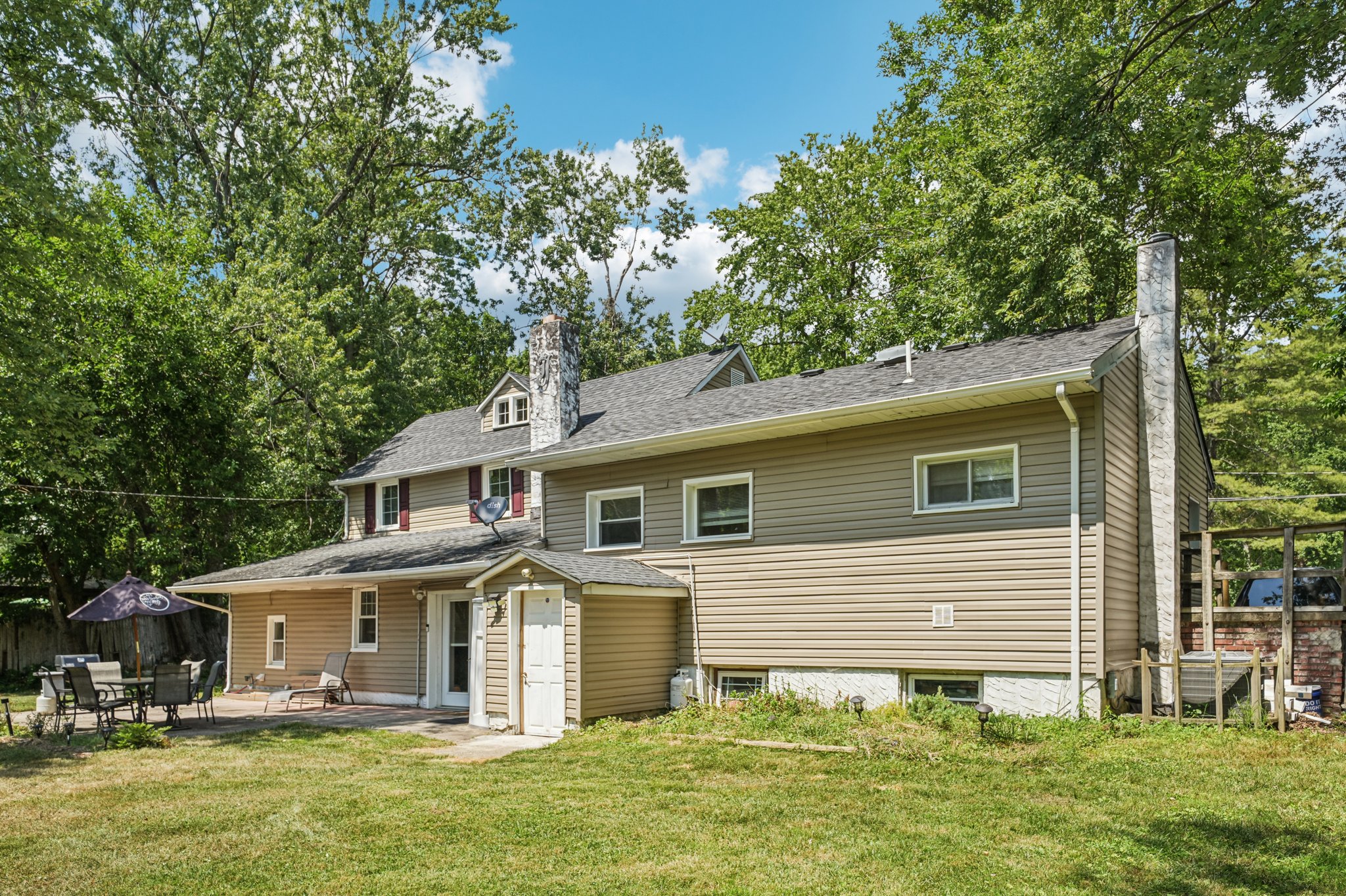 Manitee Ave-S1408-048.jpg