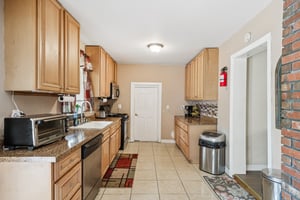 Manitee Ave-S1408-011.jpg