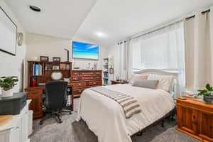 Manitee Ave-S1408-019.jpg