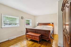 Manitee Ave-S1408-026.jpg