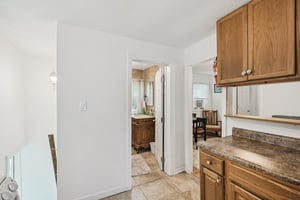 Manitee Ave-S1408-037.jpg