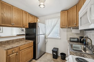 Manitee Ave-S1408-038.jpg