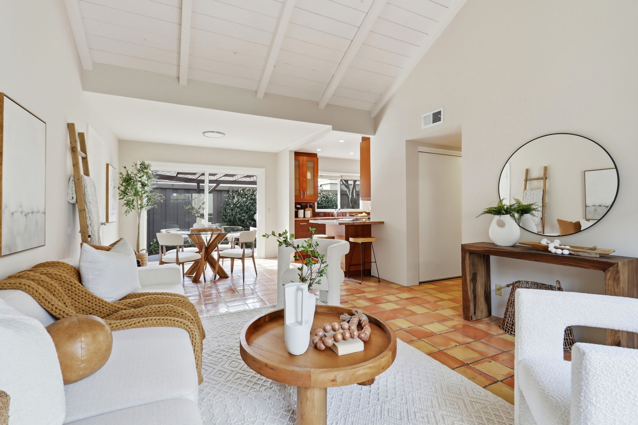 008_F8_117 Milmar Way