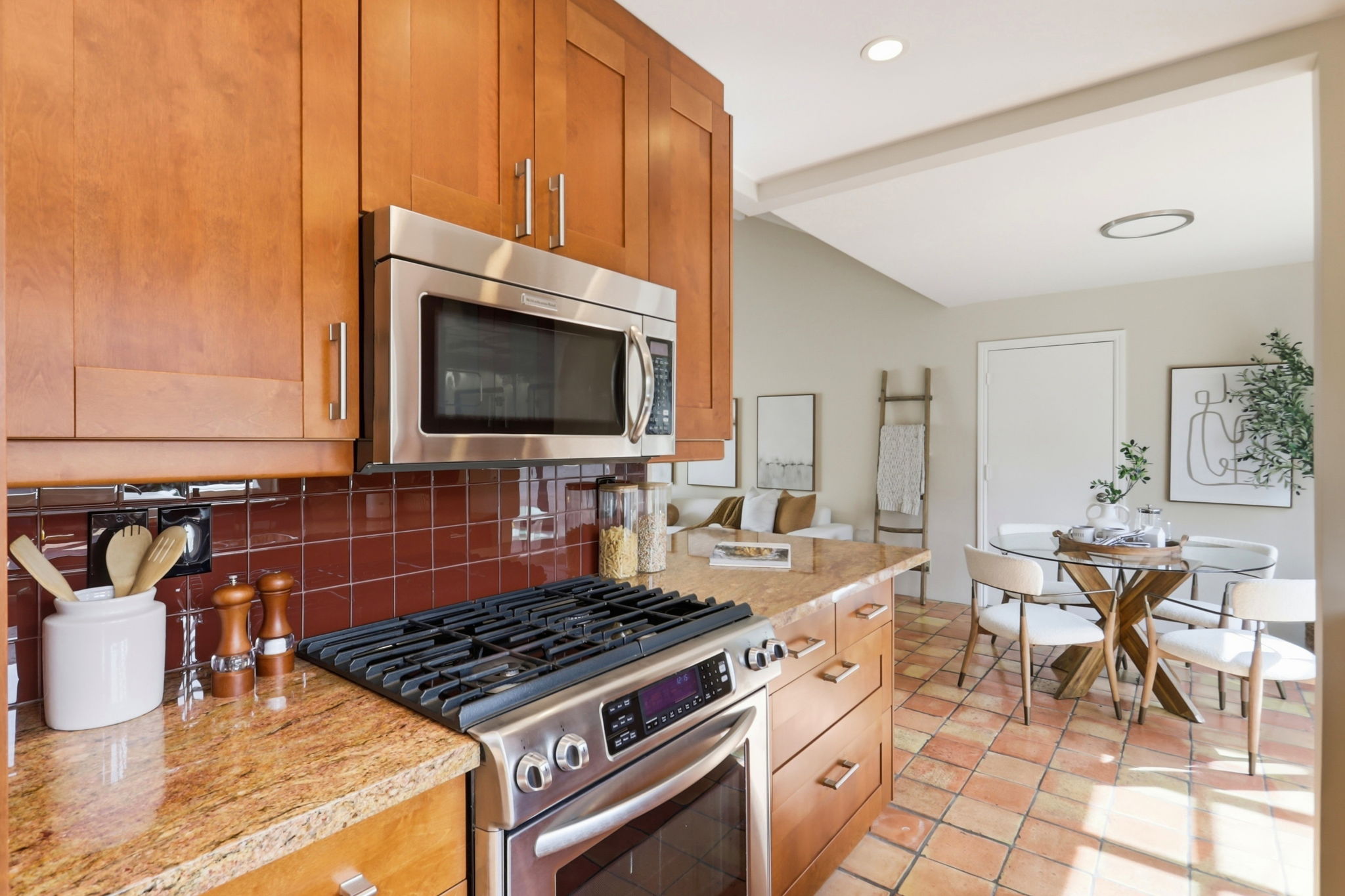 013_F8_117 Milmar Way