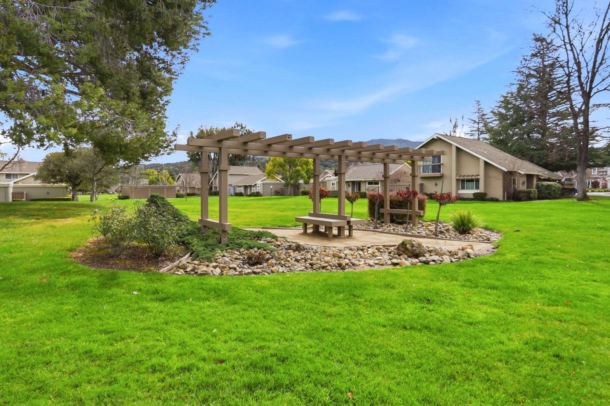 041_F8_117 Milmar Way