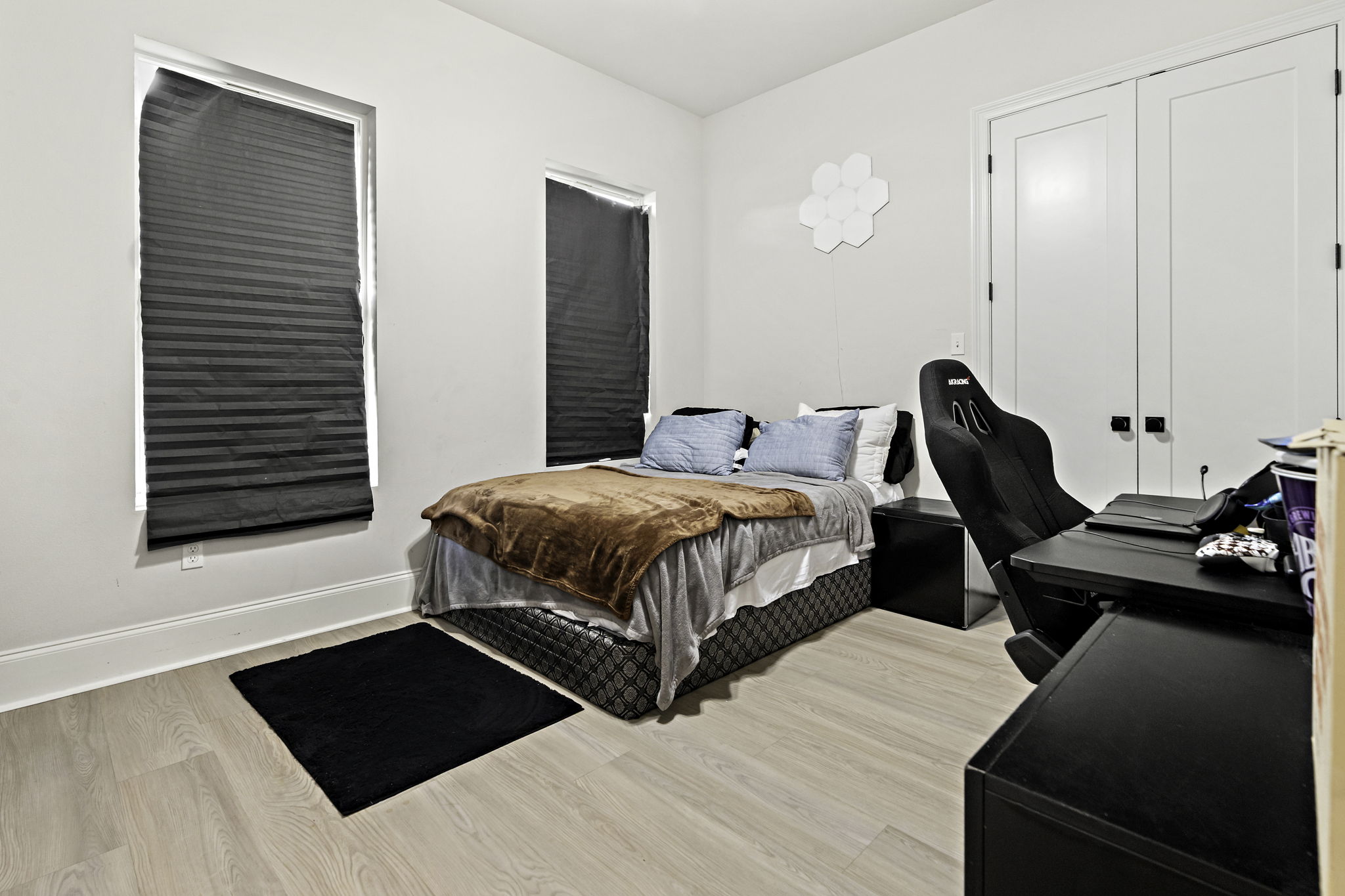  Photo 15