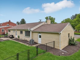 Pinkerton Dr-3105-040.jpg
