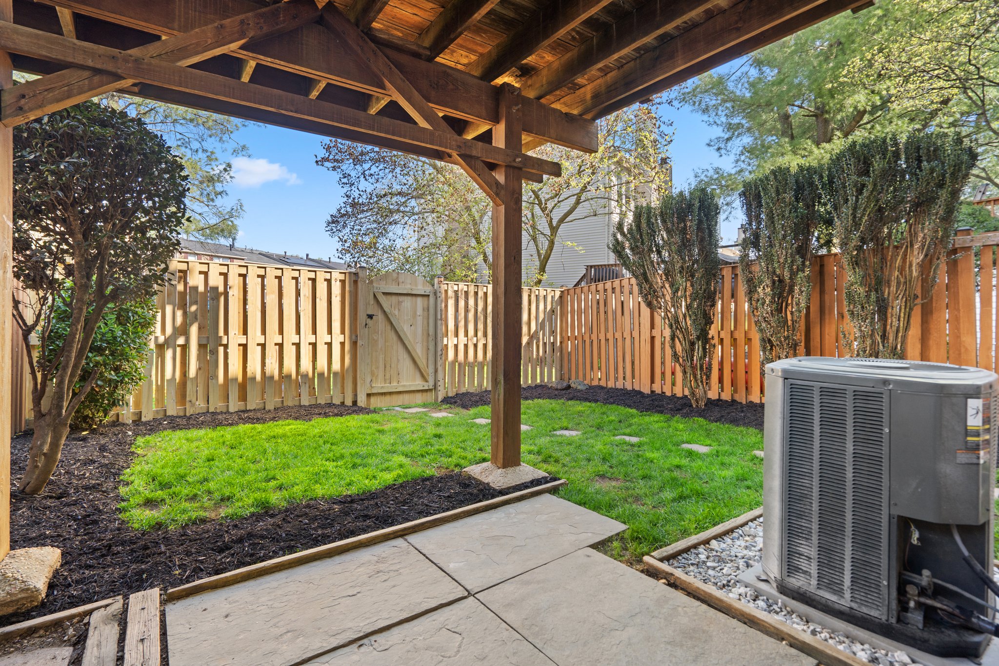 38. 117 Pontiac Way.jpg